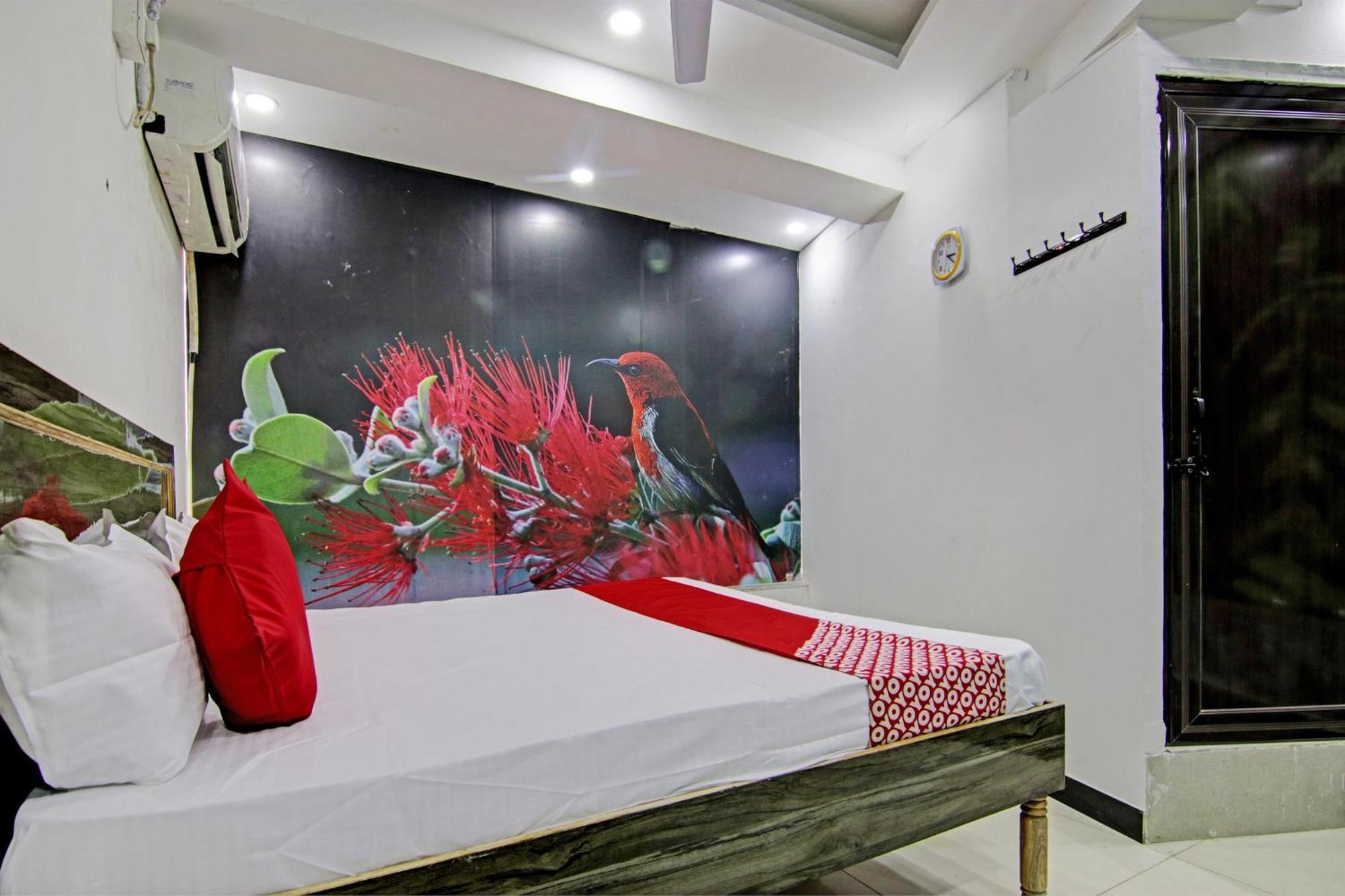 O Rk Plaza Hotel 3*