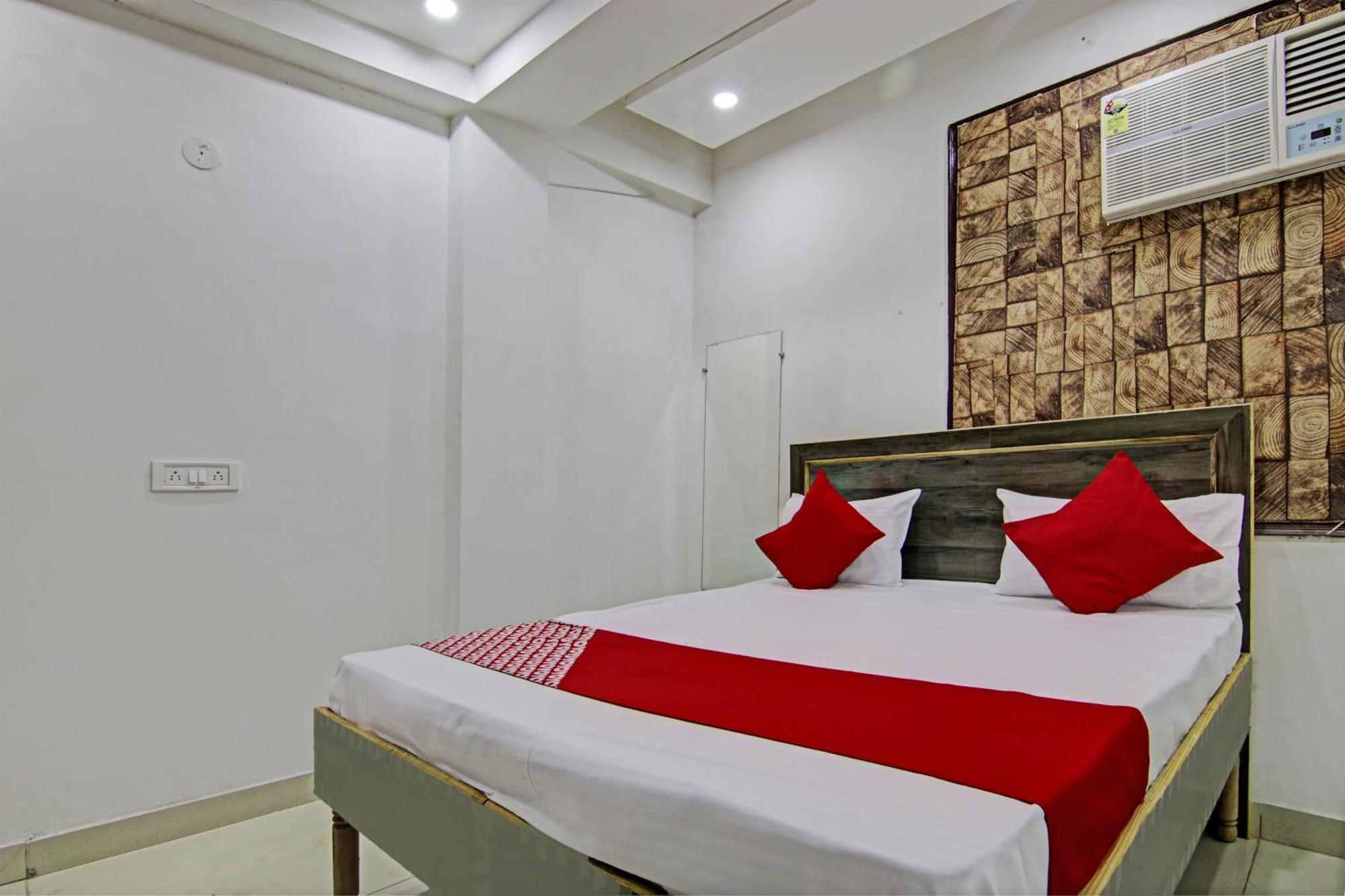 O Rk Plaza Hotel